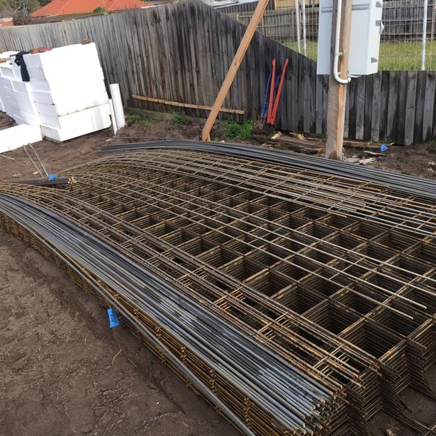 Reinforcing mesh stacked and ready for use